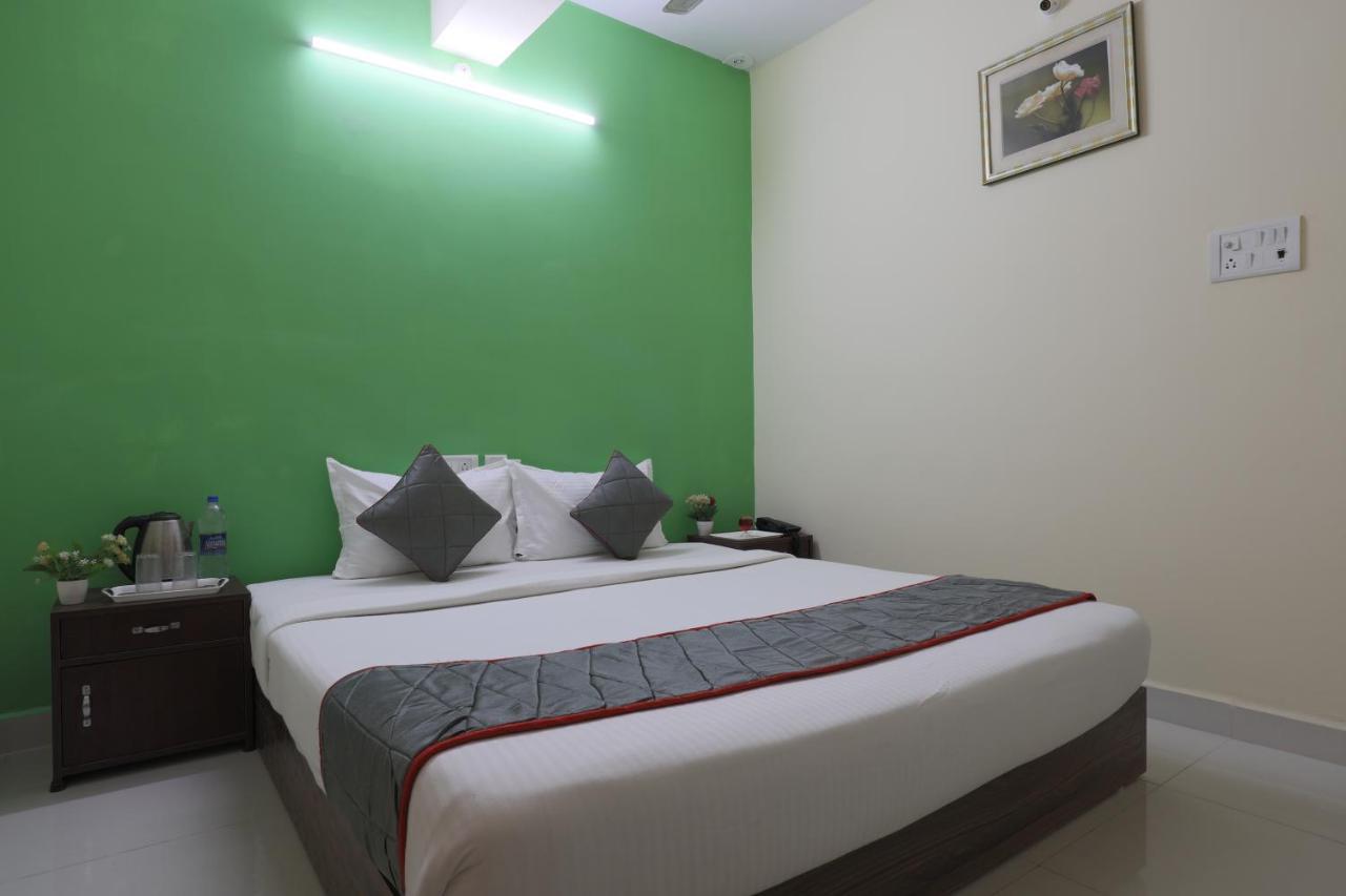 Green Tree Hotel-Near Vfs Global And Ramee Mall Čennai Exteriér fotografie