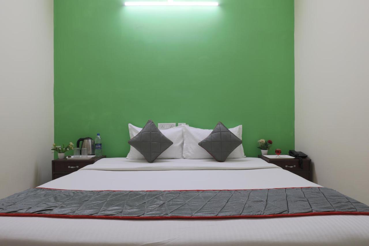 Green Tree Hotel-Near Vfs Global And Ramee Mall Čennai Exteriér fotografie
